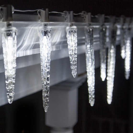 C7, 5" LED Falling Icicle Bulb, Single Bulb