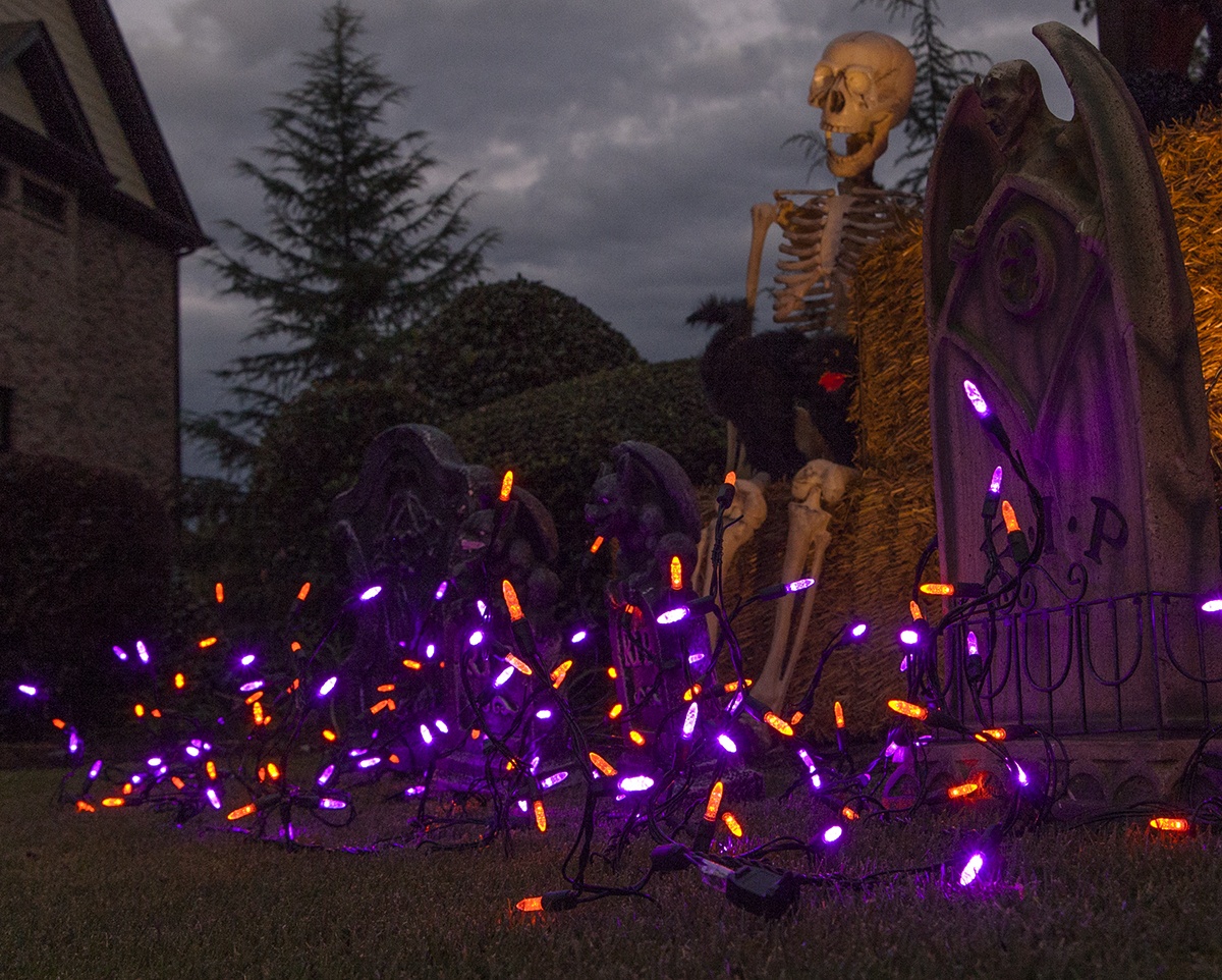Halloween Icicle Lights Graveyard Scene