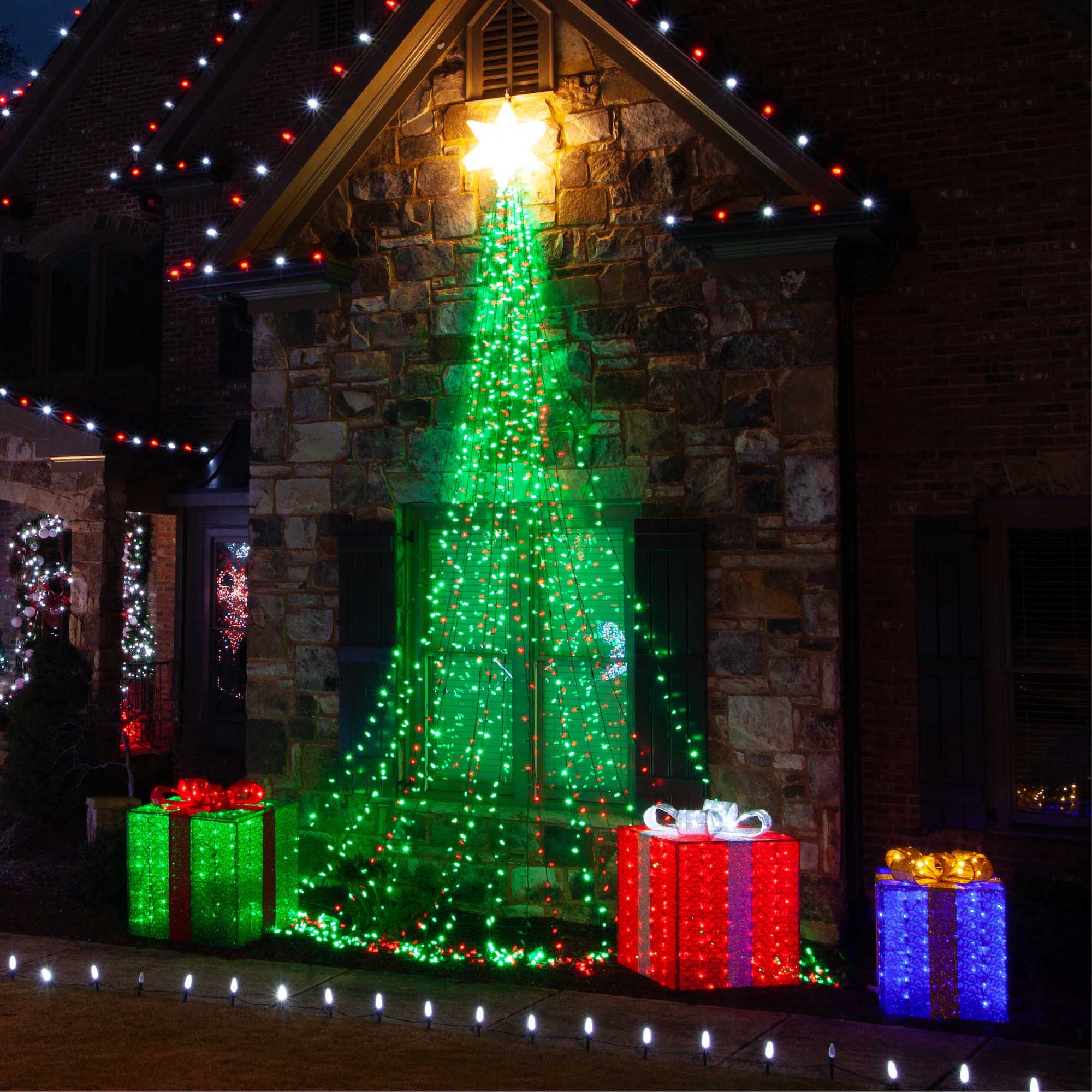 inuse-led-string-lights-c7-red-green-25ct-8spacing.jpg