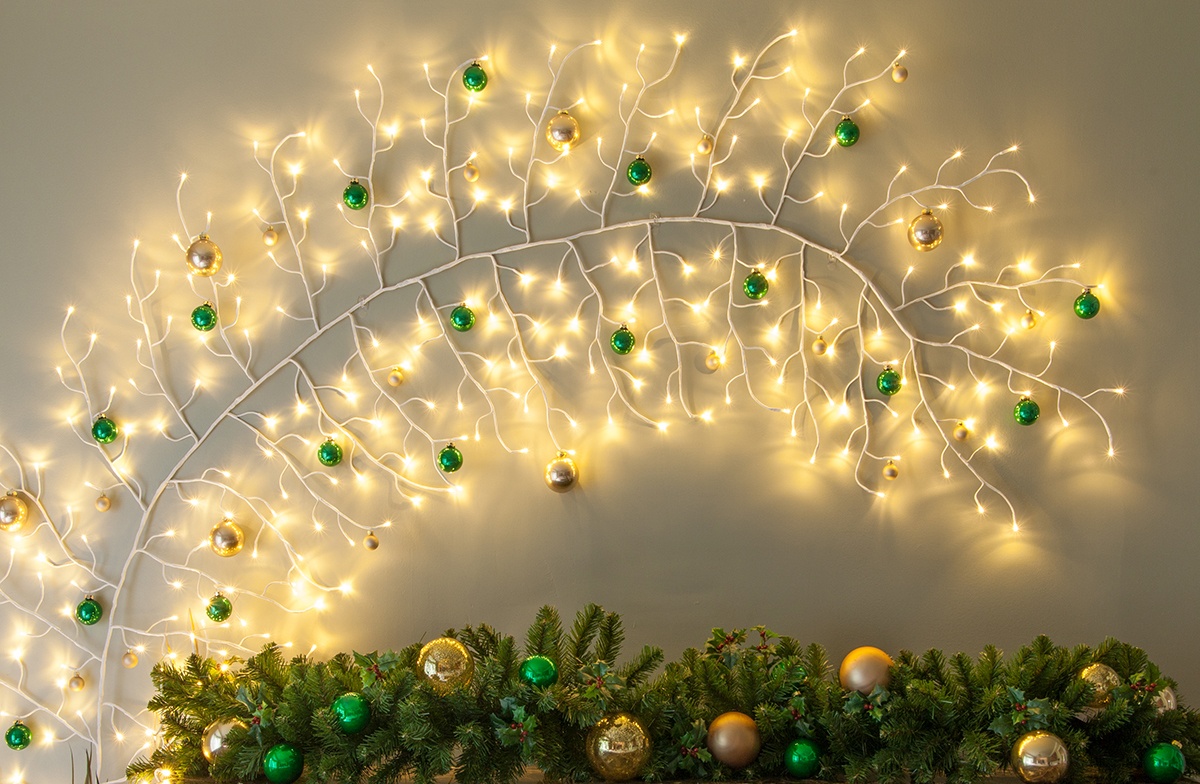 LED Climbing Vine Lighted Branch